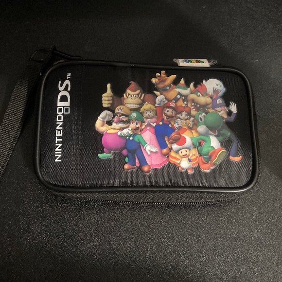 Dsi with case and 4 games - Picture 13 of 15